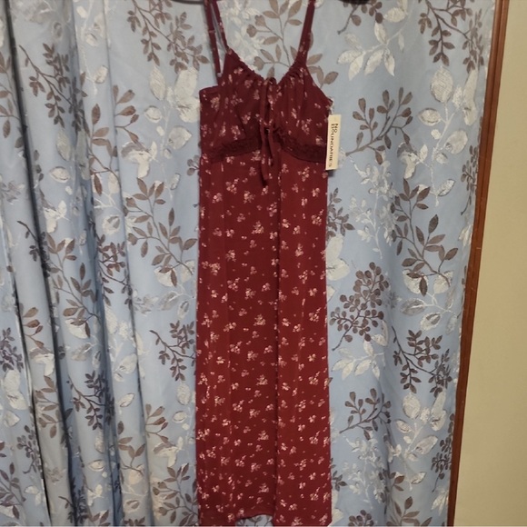 No Boundaries Dresses & Skirts - No Boundaries Burgundy Floral Midi Dress